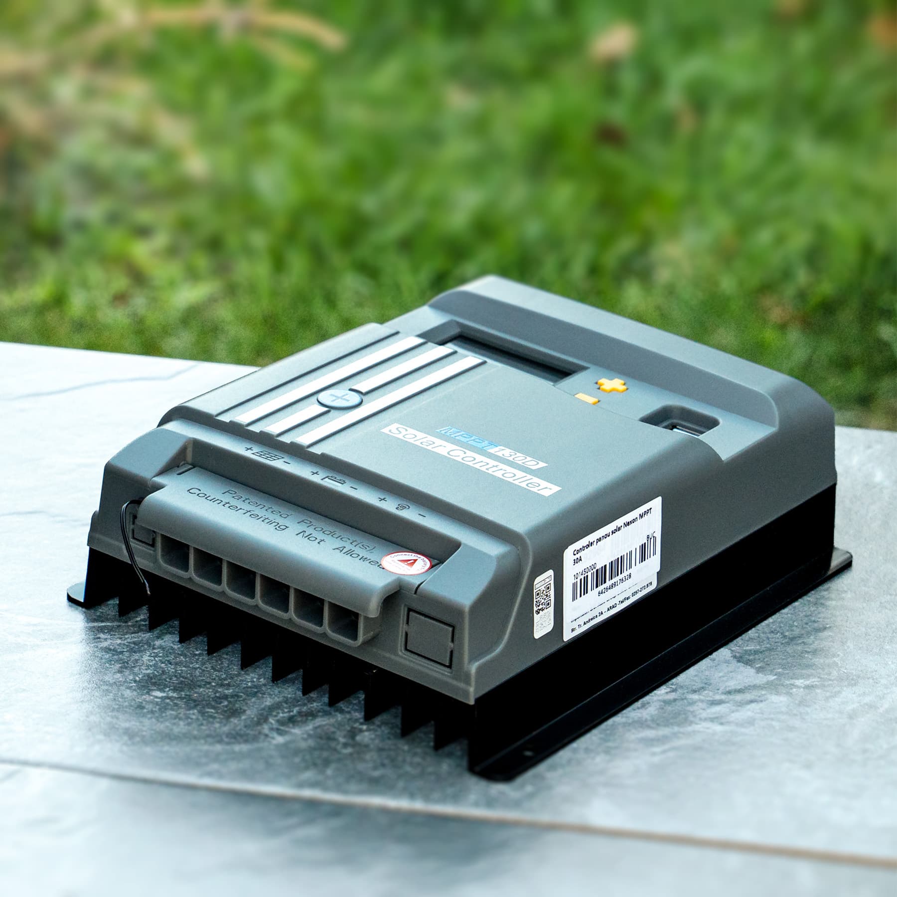 NEXON nepelem vezérlő MPPT 30A 12V/24V 2x USB porttal – 6. kép