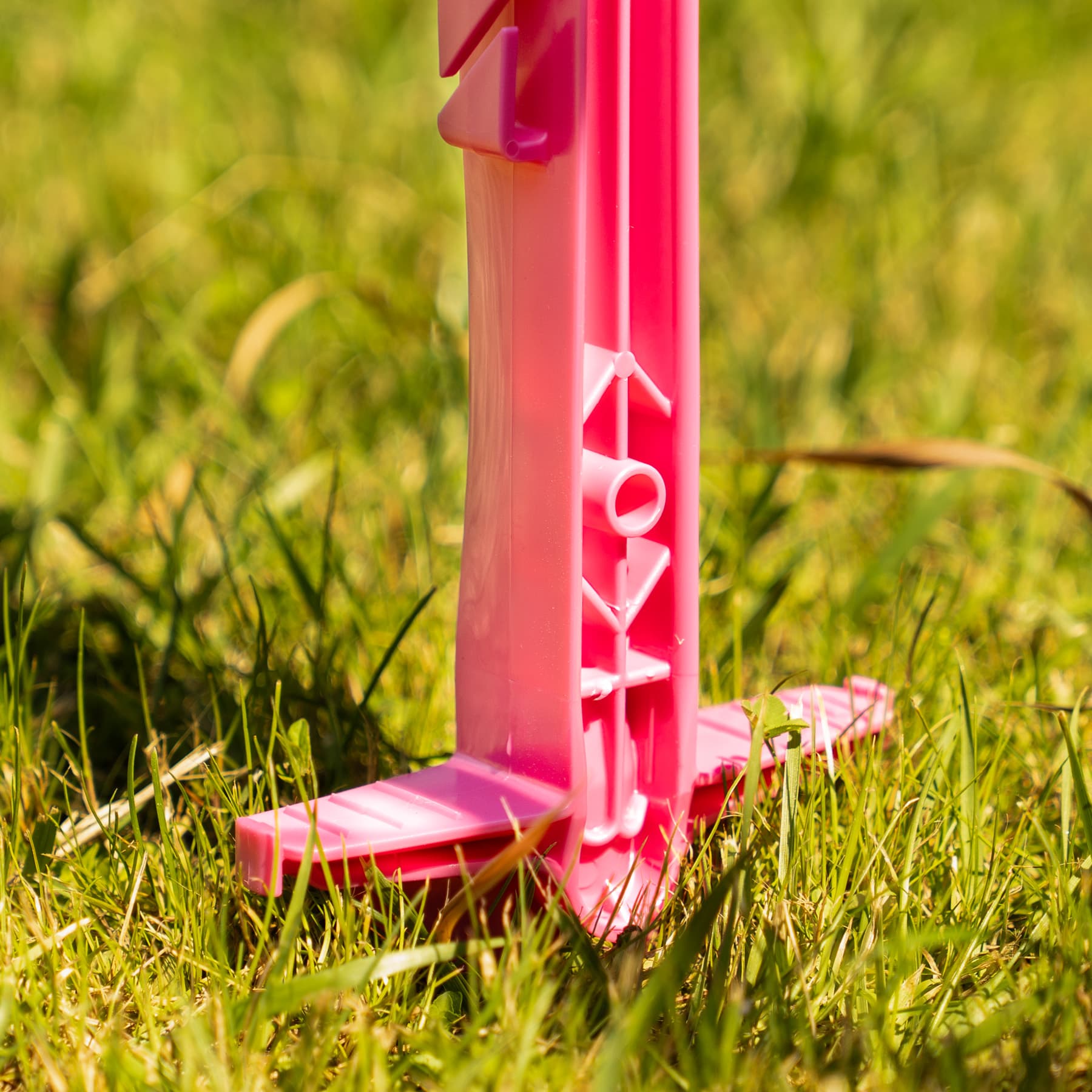 NEXON HIGH PINK stabil műanyag karók villanypásztorhoz – 4. kép