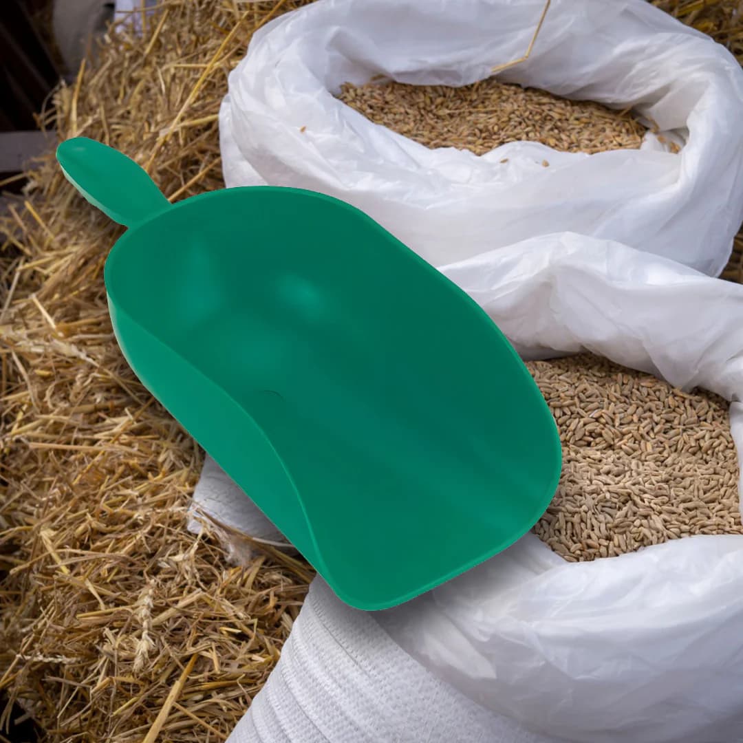 Műanyag takarmánylapát 0.5–2Kg – 2. kép