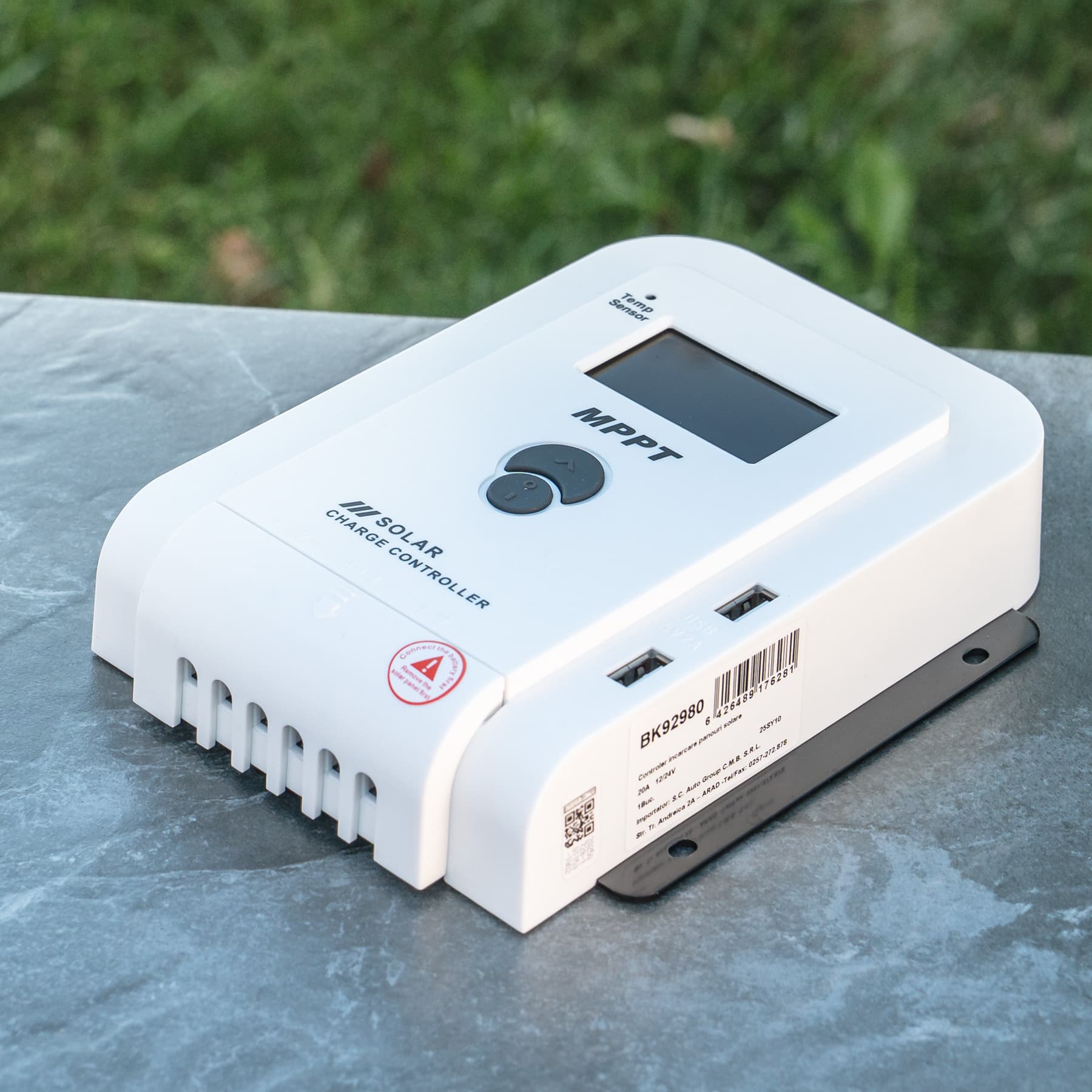 NEXON MPPT napelemes töltésszabályzó 20A 12V/24V, dupla USB porttal – 6. kép