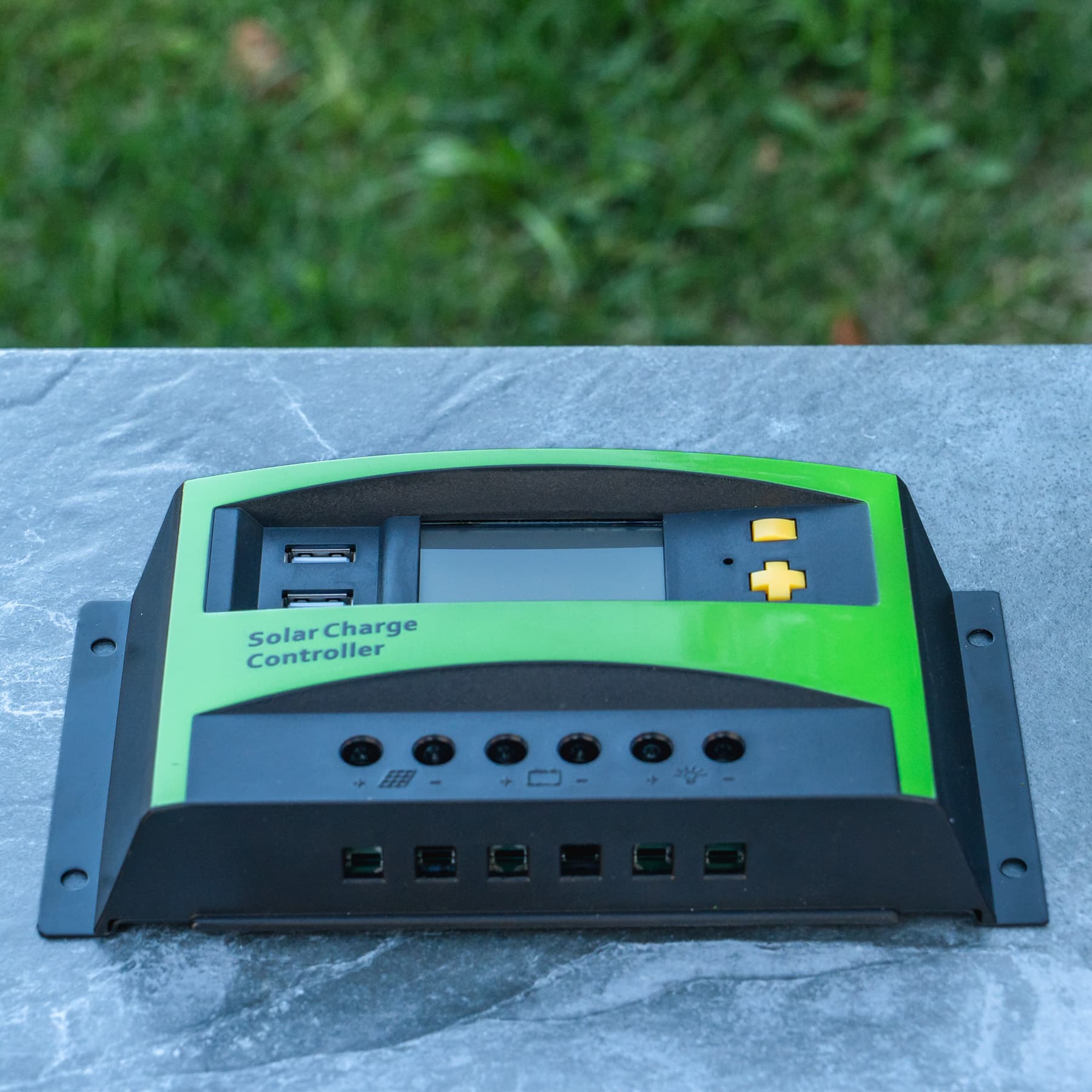 NEXON 30A 12V/24V napelemes töltésszabályzó két USB porttal – 8. kép
