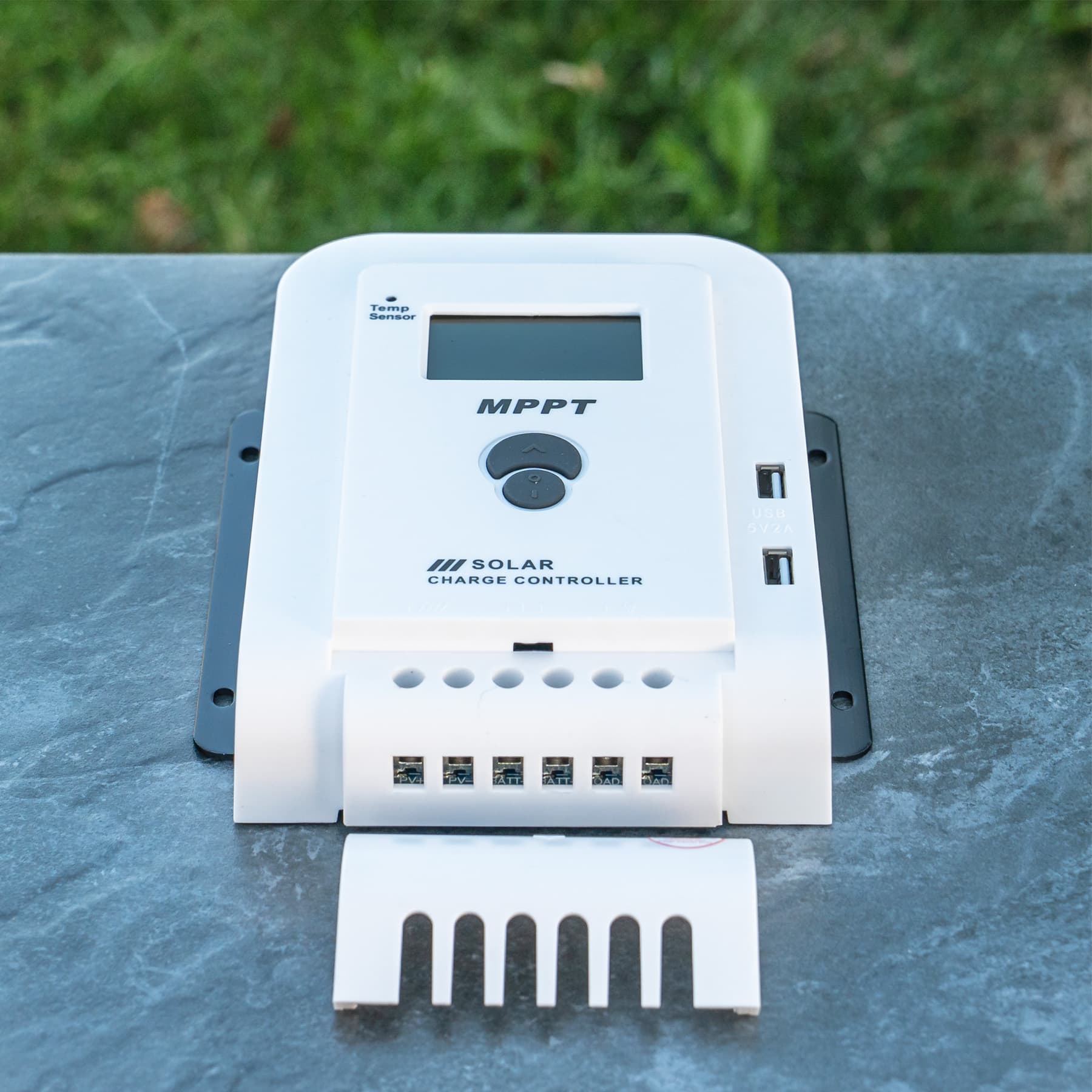 NEXON MPPT napelemes töltésszabályzó 20A 12V/24V, dupla USB porttal – 5. kép
