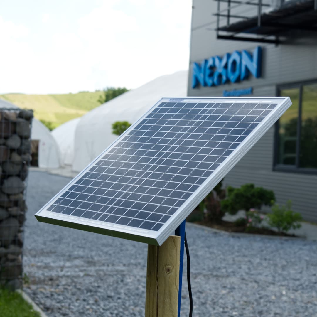 NEXON 20W napelem villanypásztorhoz tartóval – 4. kép