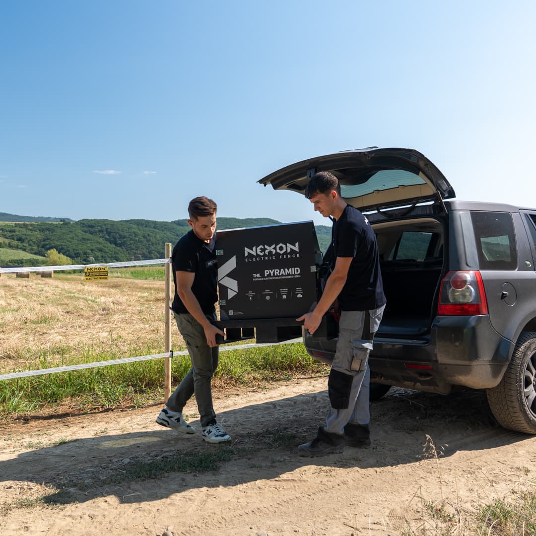 NEXON PYRAMID 10J GPS hordozható villanypásztor napelemmel és akkumulátorral – 2. kép